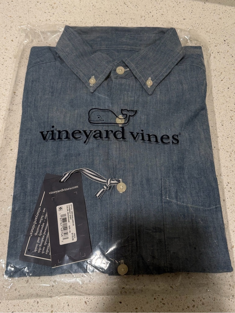 Vineyard Vines Men’s Chambray Denim Dress Shirt longsleeve- XS NWT - Picture 2 of 6